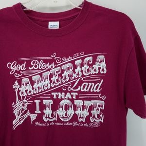 ⭐3/$30 God Bless America Land That I Love Heavy Cotton Burgundy Tee Shirt M